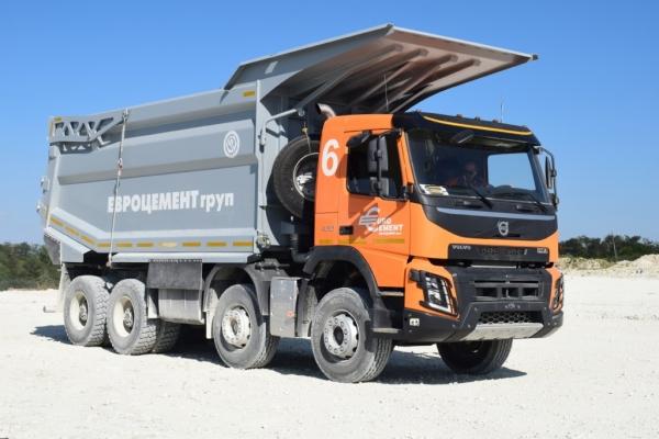 «Кавказцемент» и «Мальцовский портландцемент» обновили парк автотехники самосвалами Volvo «Кавказцемент» и «Мальцовский портландцемент» обновили парк автотехники самосвалами Volvo