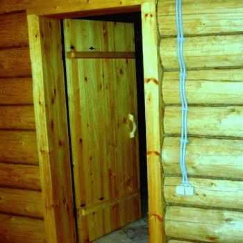 Дверь для бани из липы