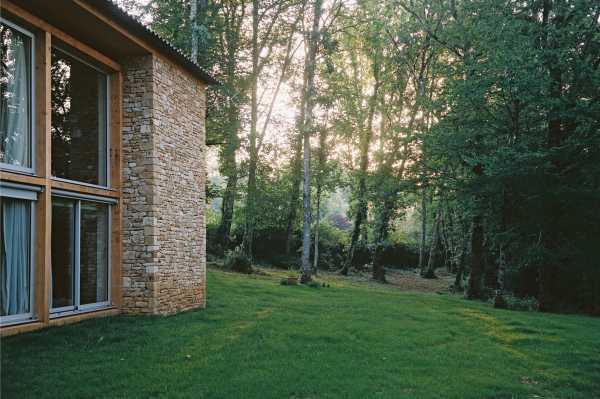 Гостевой дом-«кабанон» в дубовом лесу