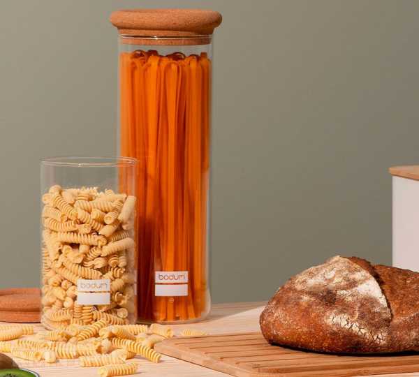 Продукты, которые следует хранить в герметичных ёмкостях Продукты, которые следует хранить в герметичных ёмкостях