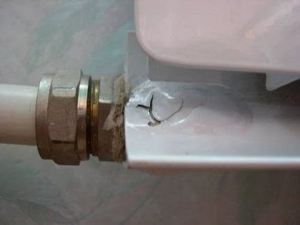 Какой краской красить радиаторы отопления: сравнительный обзор видов краски для батарей + лучшие производители Какой краской красить радиаторы отопления: сравнительный обзор видов краски для батарей + лучшие производители